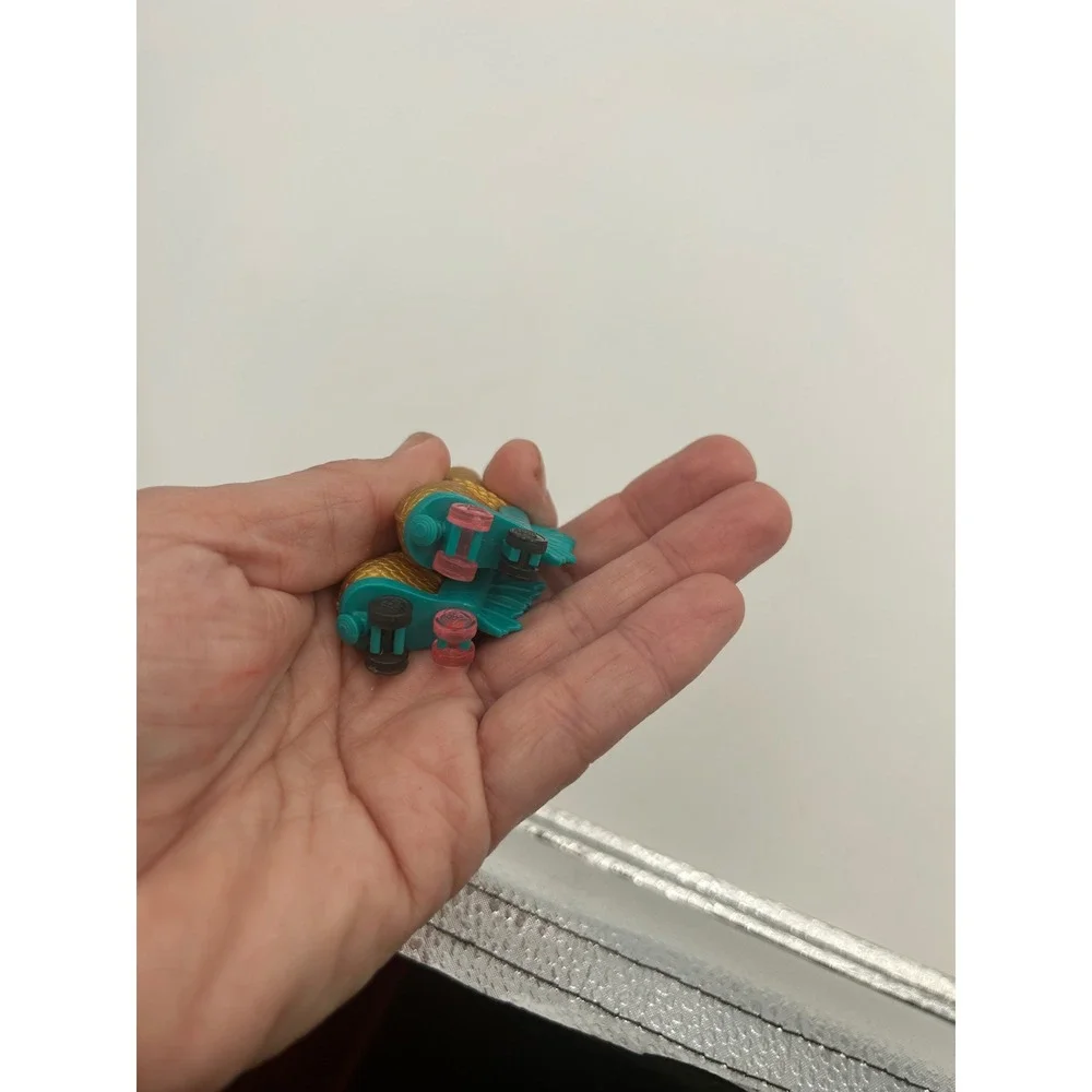 Monster High Lagoona Blue Wheel Love Roller Skates